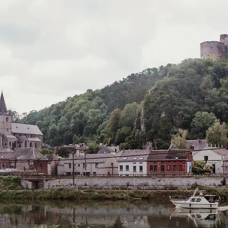 Hébergement de vacances La Tanière Dinant